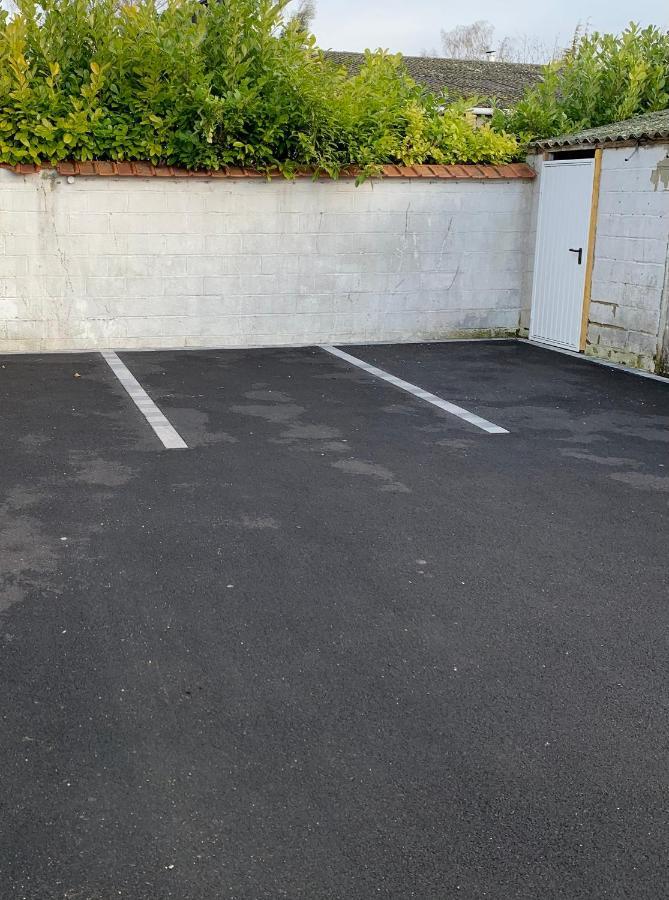 Appartamento Uno Avec Parking Prive Gratuit Arras Eksteriør billede
